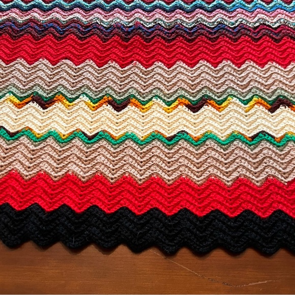 Chevron Crochet Afghan Throw Blanket - Picture 6 of 13